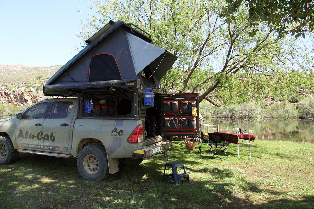 alu-cab Canopy Camper Deluxe