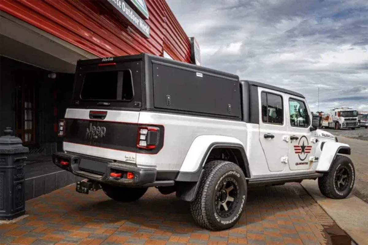 alu-cab Explorer Canopy to suit Jeep Gladiator