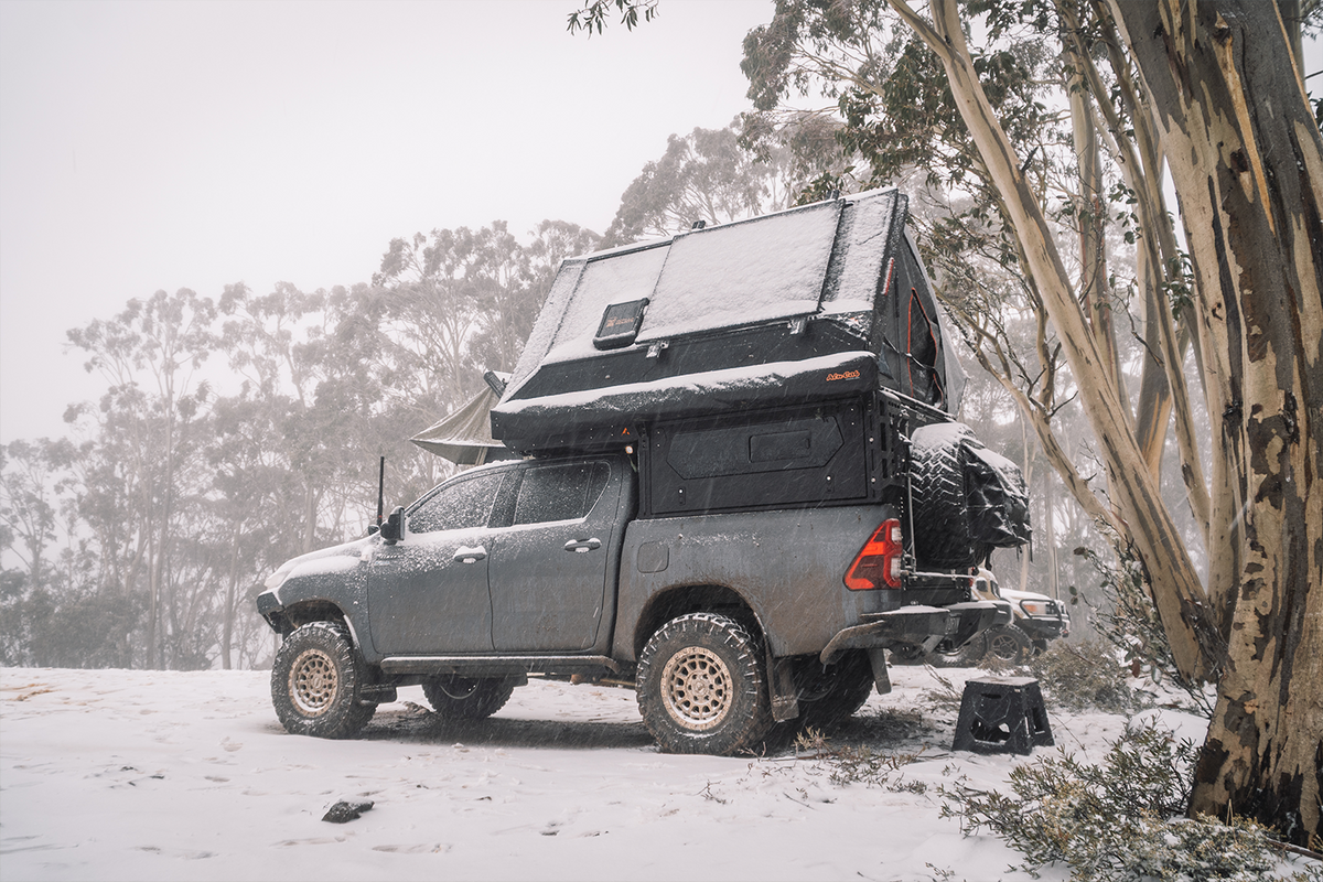 alu-cab ModCAP Family Camper