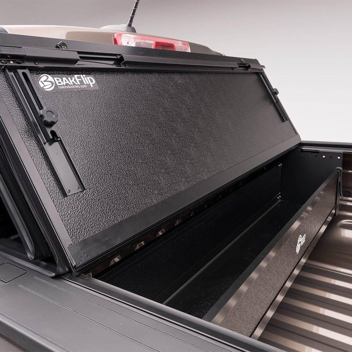 BAK 5.7 Bed MX4 Matte Finish with Rambox suits RAM 1500 DS (2013-2024)