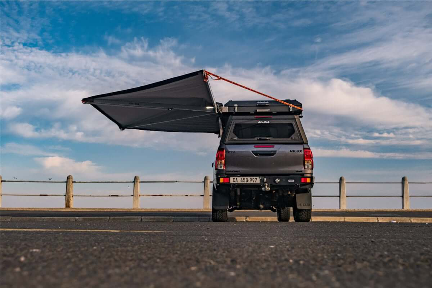 alu-cab 180° Shadow Awning