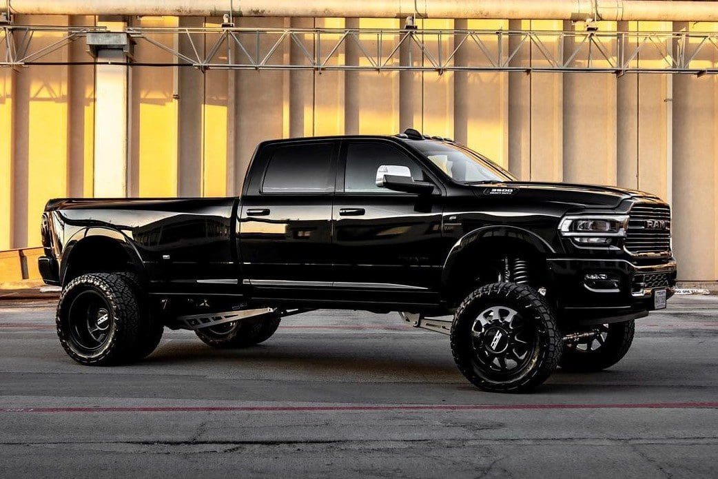 McGaughy's 8 Inch Premium Lift Kit 2019-2024 Dodge Ram 3500 4-Link Kit 4WD - 54419