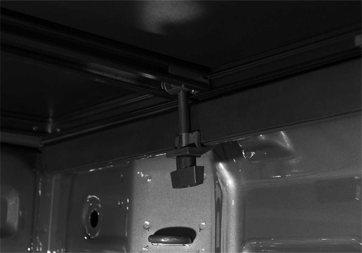Extang Trifecta E-Series Soft Folding Tonneau Cover | RAM 1500/2500 6'4' Bed w/out rambox (2019+)
