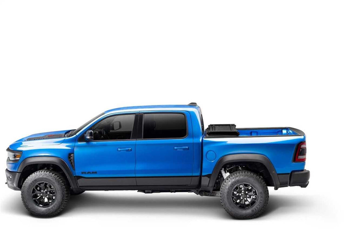 Extang Trifecta E-Series Soft Folding Tonneau Cover | RAM 2500HD W/RAMBOX (2019+)