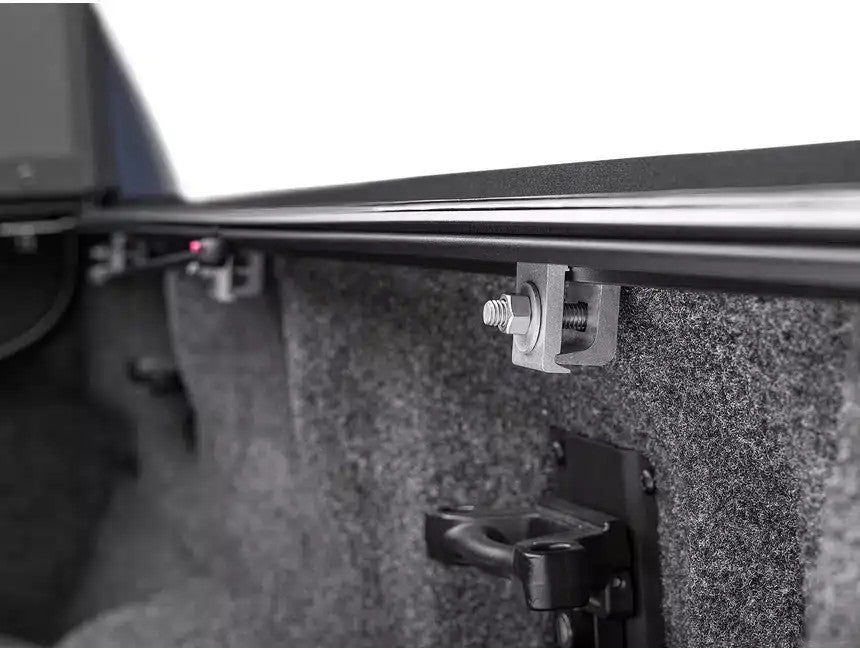 Extang Endure ALX Hard Folding Tonneau Cover | Chevrolet Silverado 1500 5'10 (2022+)