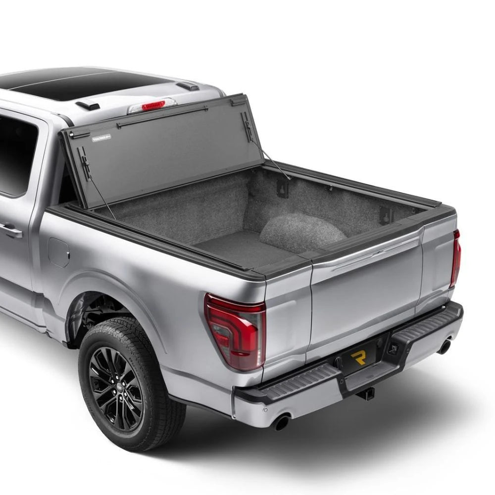 BAK BAKFlip MX4 TS Hard Folding Tonneau Cover | Chevrolet Silverado 1500 2019+