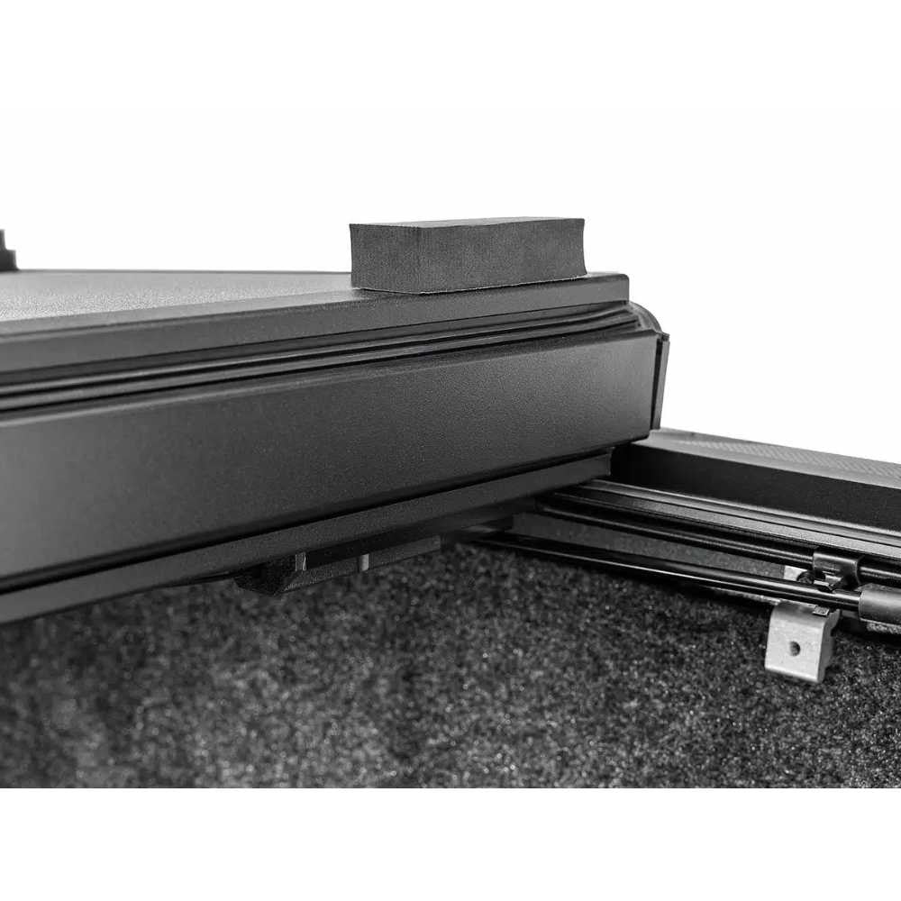 BAK BAKFlip MX4 Hard Folding Tonneau Cover | RAM 2500/3500 (6'4) - w/out RAMBOX