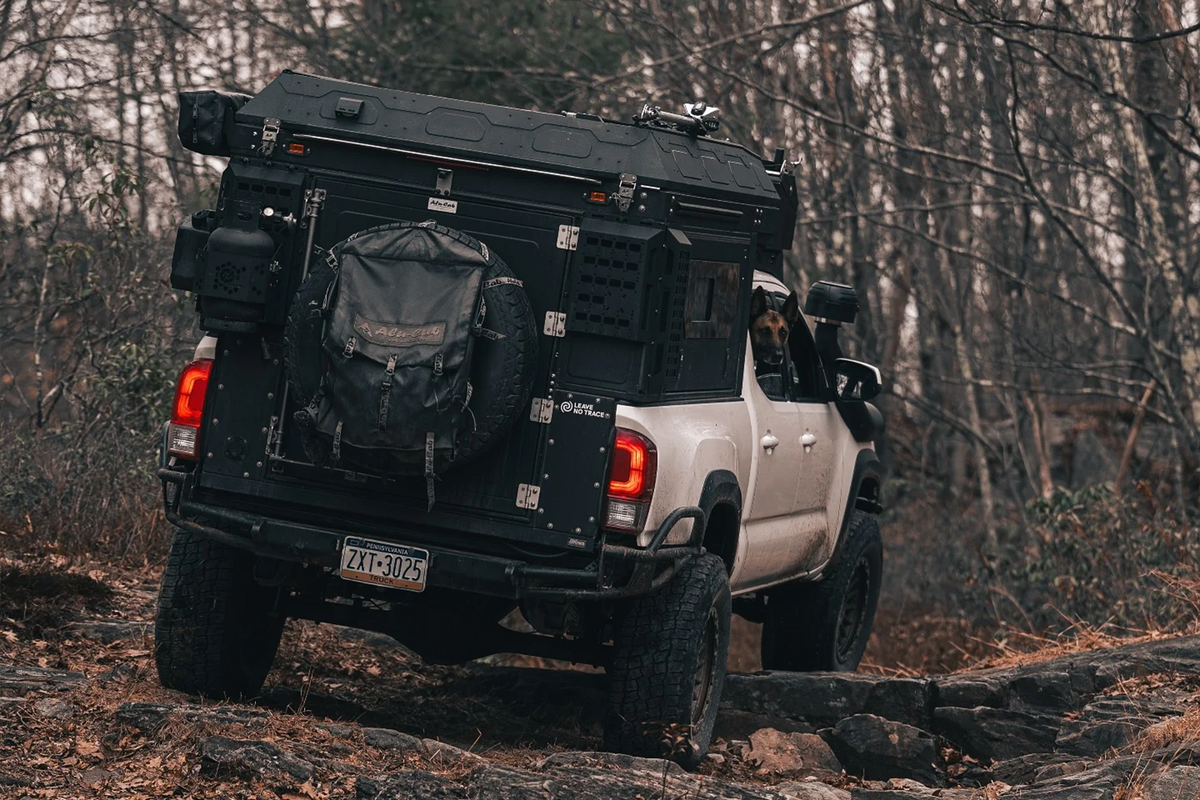 alu-cab Rear Exterior Molle Plate