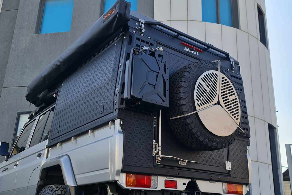 alu-cab Canopy Camper Deluxe - LandCruiser