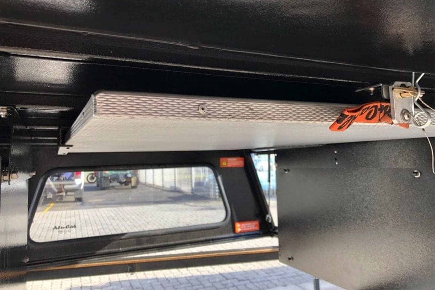 alu-cab Canopy Table Slide Bracket