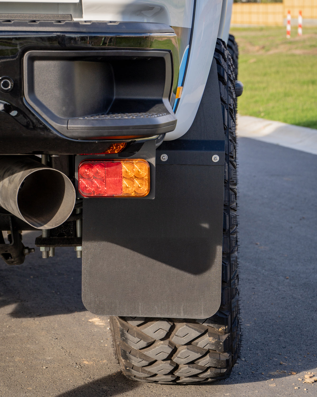 Chev 2500 Rear Mudflap Bracket top suit Chev 2020+ Silverado 2500 HD with Flares
