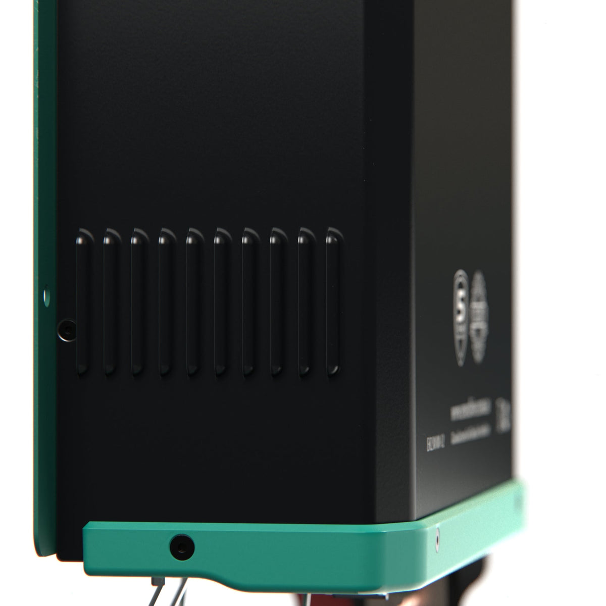 3000W/100A 12V Inverter Charger - image 4