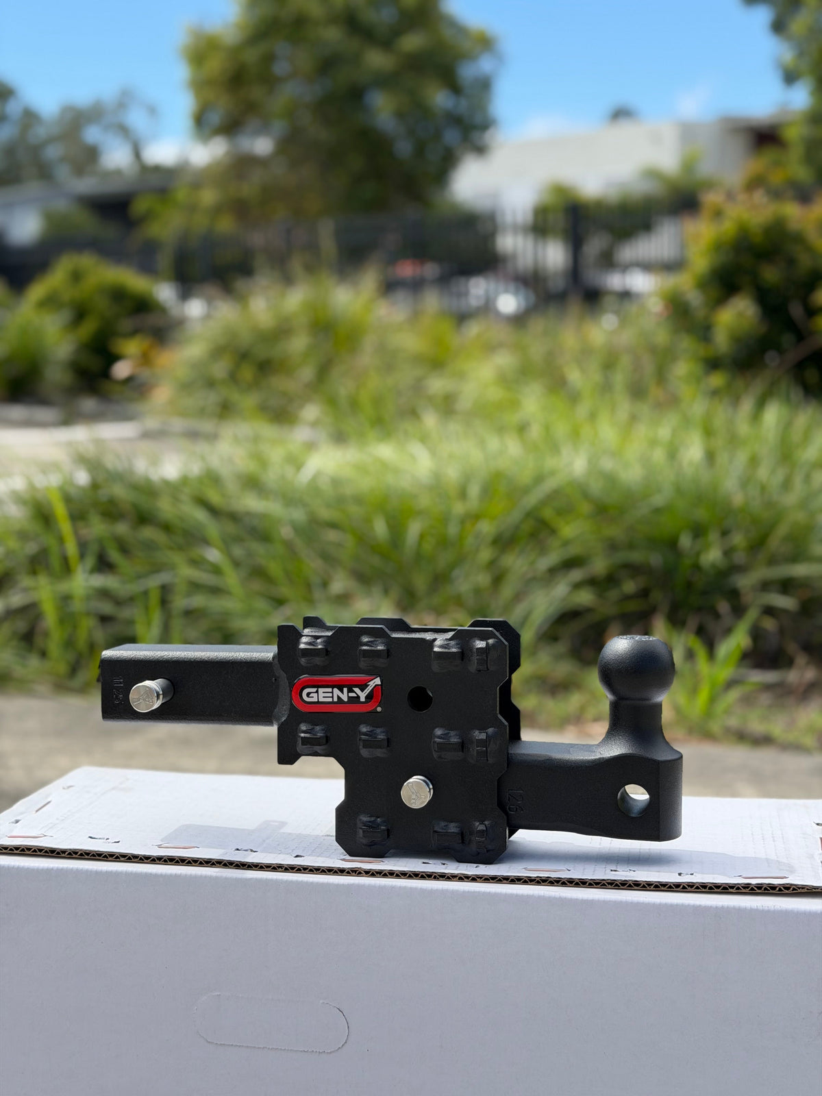 GEN-Y HITCH Phantom Drop Hitch 3500kg 2" Receiver