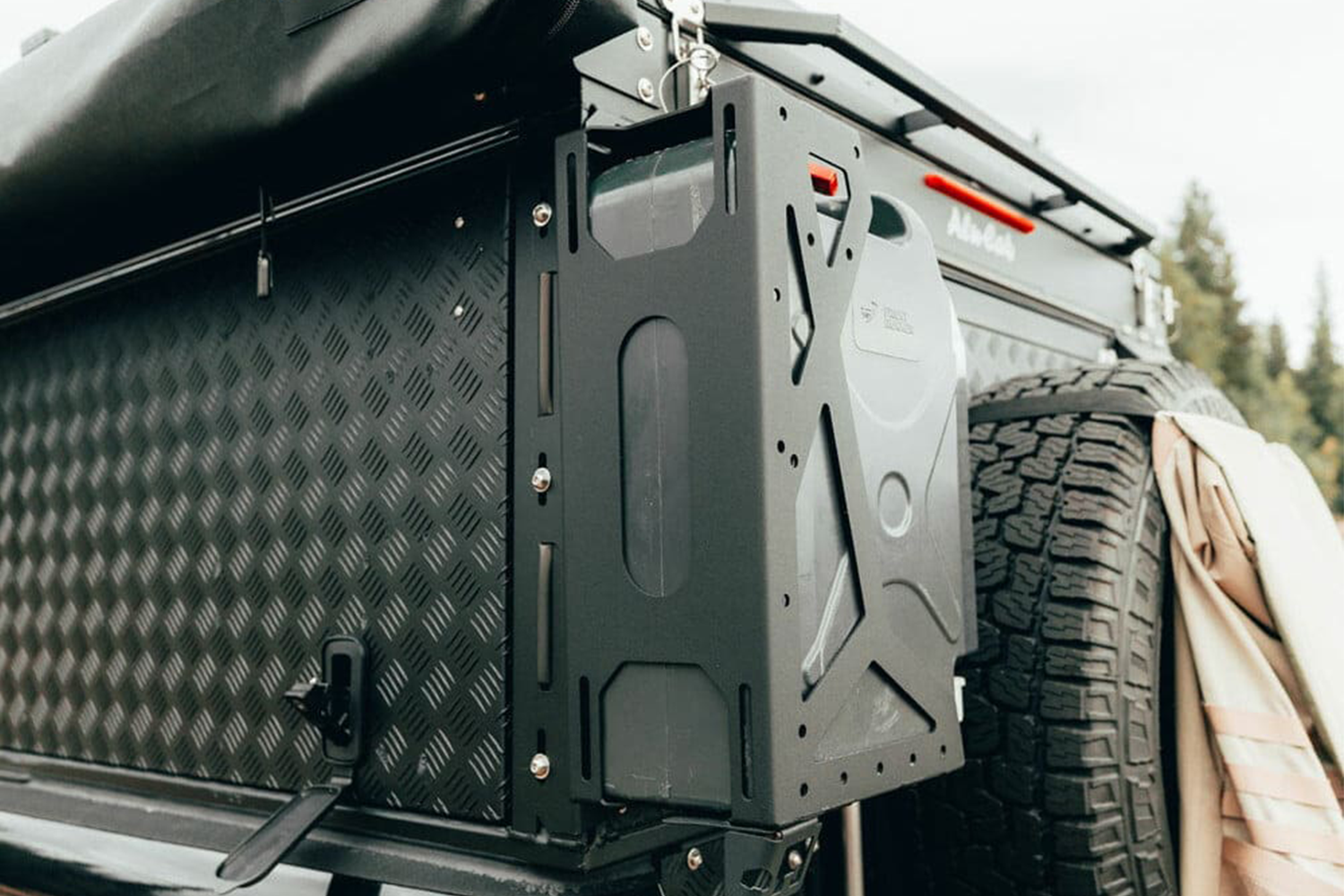 alu-cab Jerry Can Holder