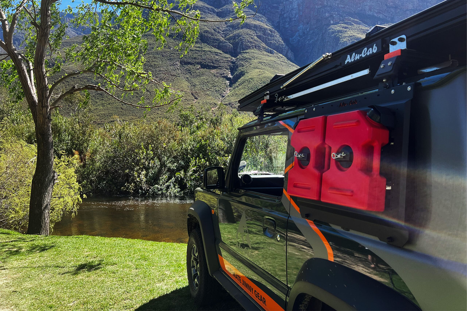 alu-cab Jimny Jerry Cans