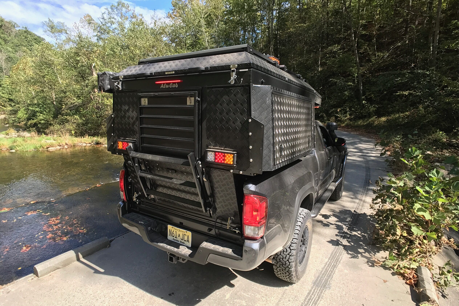 alu-cab Khaya Basic Camper 2-Sleeper