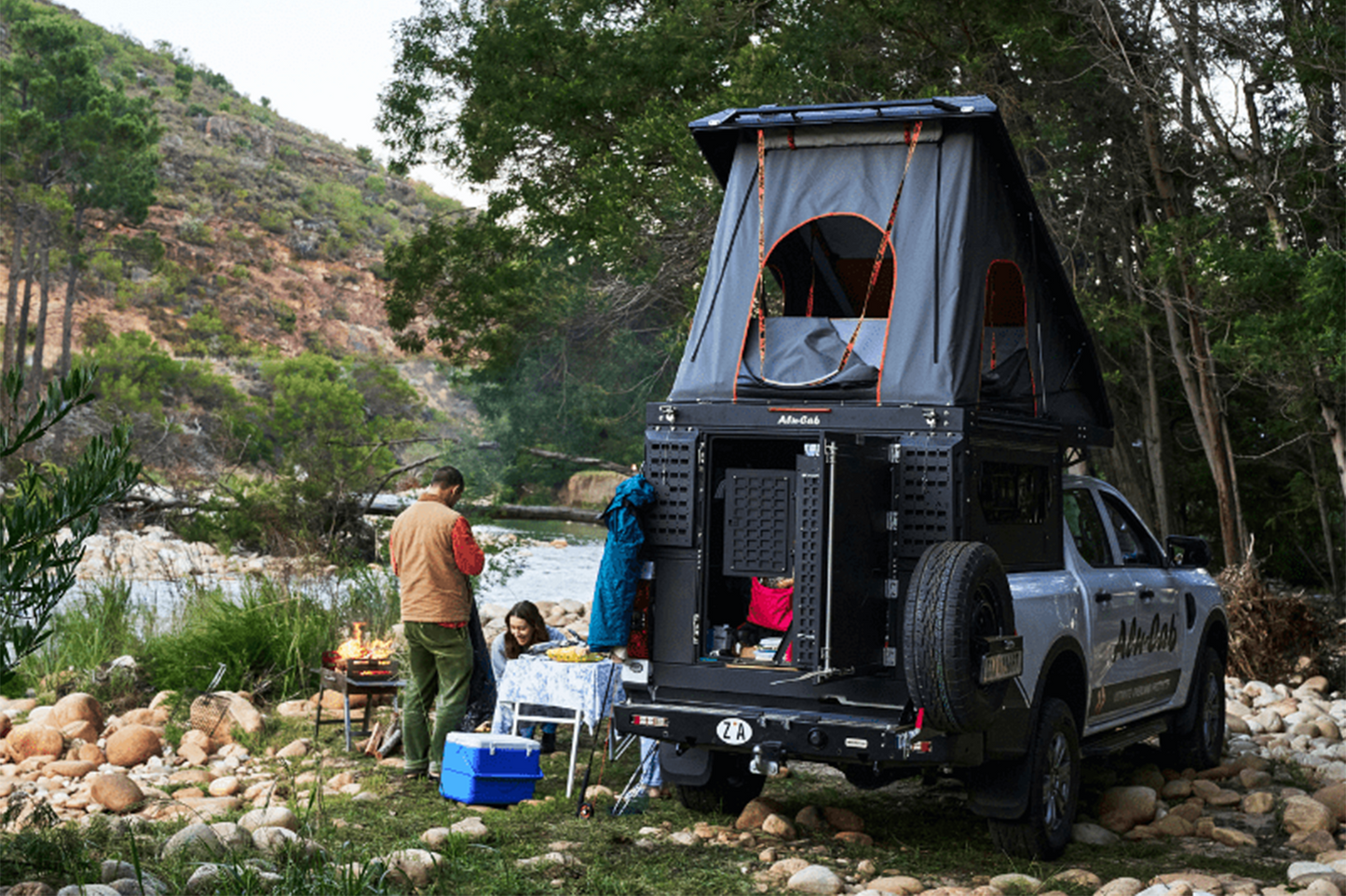 alu-cab ModCAP Camper 2-Sleeper