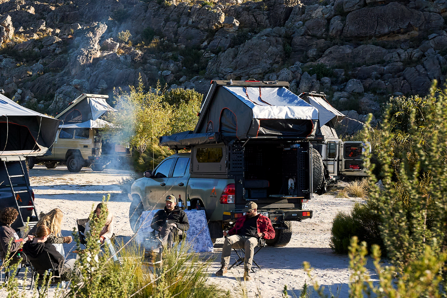 alu-cab ModCAP Compact Camper