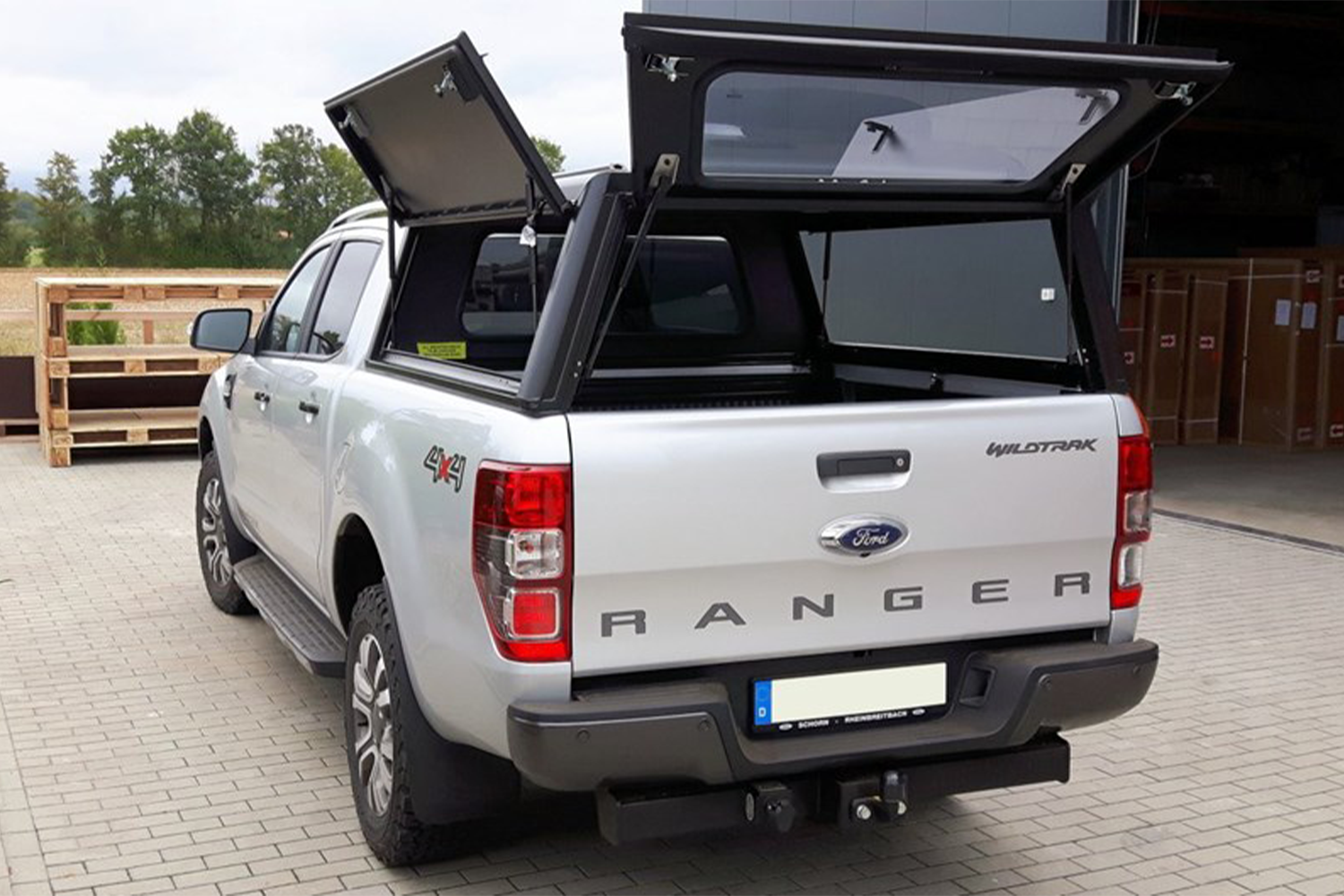 alu-cab Explorer Canopy to suit Ford PX Ranger & Mazda BT-50 (2012-2019)