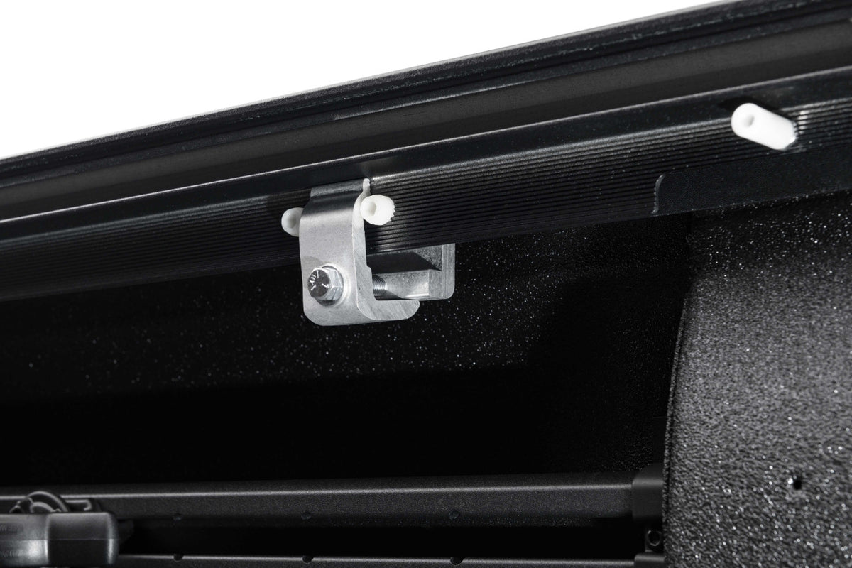 Retrax POWERTRAXPRO MX | Electric Aluminium Retractable Bed Cover | Chevrolet Silverado 1500 Crew Cab 5'10 (2020+)