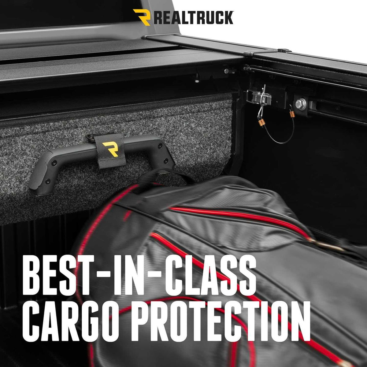 RealTruck RetraxPRO EZ-OFF FRC-4000 Retractable Manual Tonneau Cover w/T-Slot Rails | Chevrolet Silverado 2500 6'10 Bed (2023