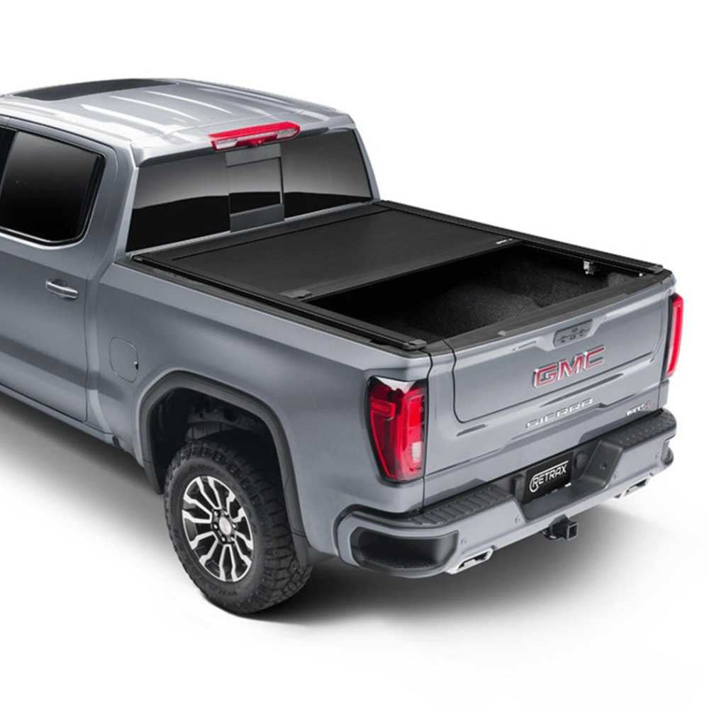 Retrax RETRAXONE XR | Manual Polycarbonate Retractable Truck Bed Cover | Chevrolet Silverado 2500HD 6'10" (2021+)