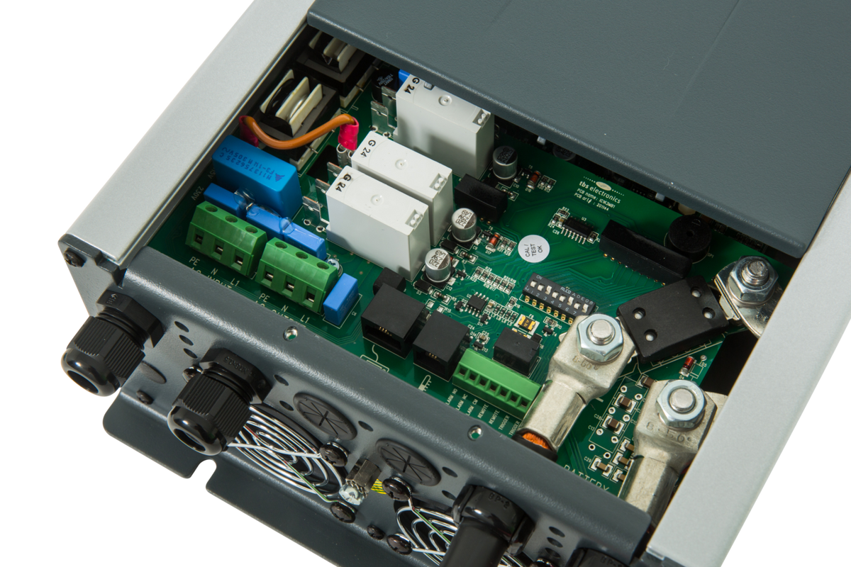 1800W/35A 24V ePRO Combi Inverter Charger - image 4
