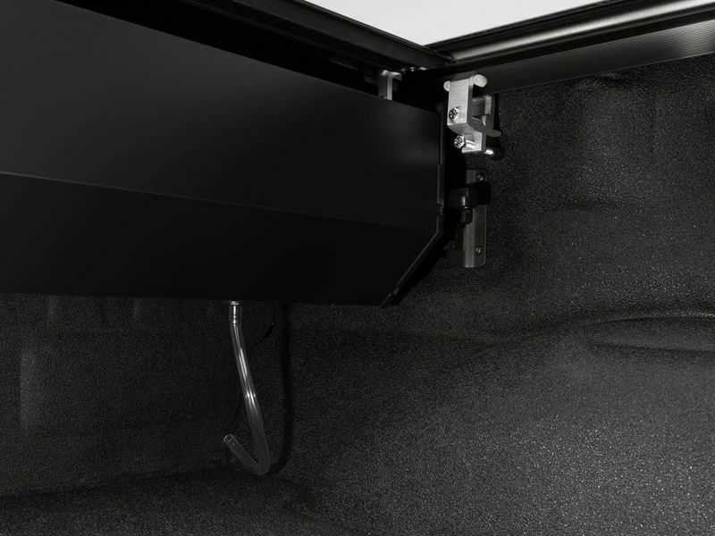 Retrax POWERTRAXPRO XR | Electric Aluminium Retractable Bed Cover | Chevrolet Silverado 1500 5'10 (2023 +)