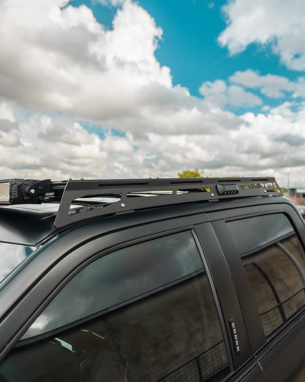Adventure Rails™ MAX Roof Rack, Lightbar Compatible