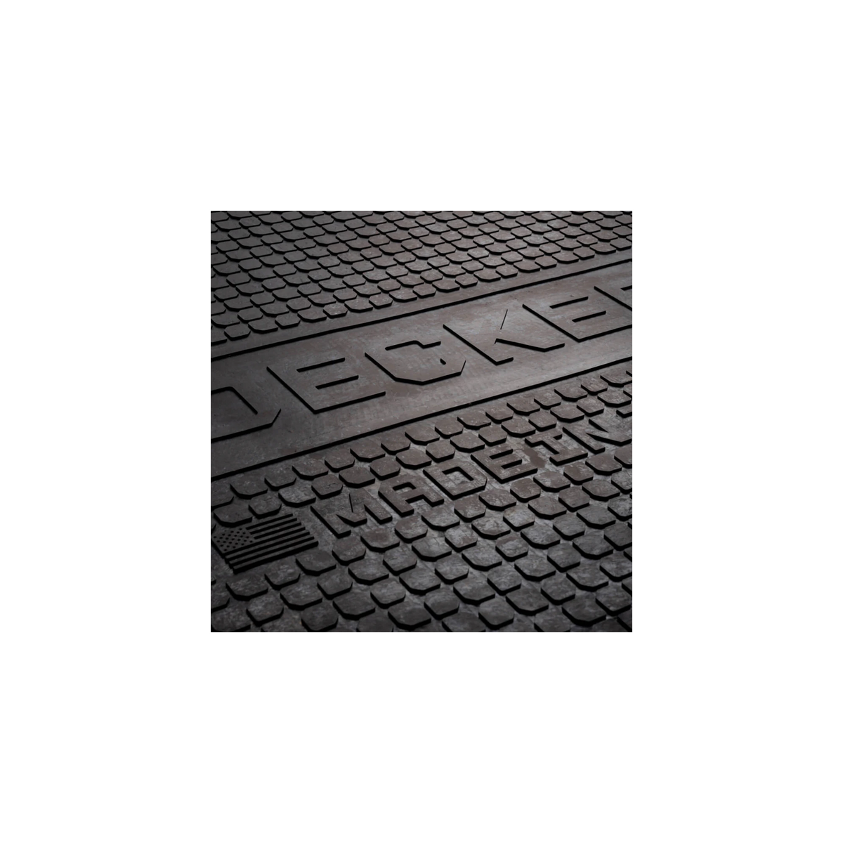 DECKED Battle Mat Midsize Short