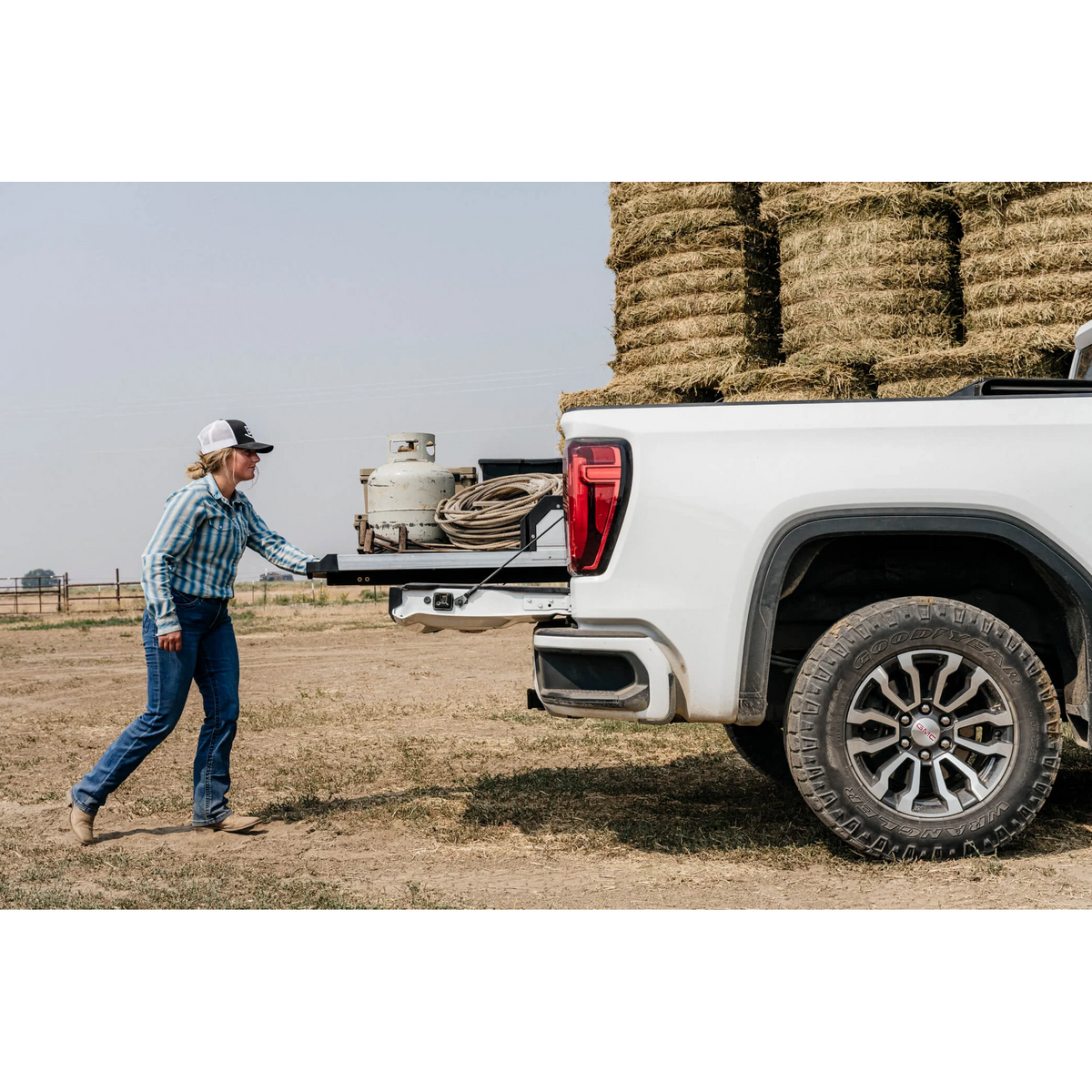 DECKED CargoGlide Truck Bed Slide for 7' Tub Australian Domestic Ute Dual Cab