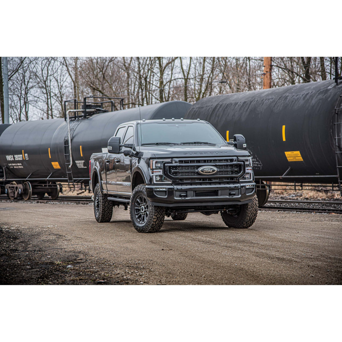 BDS Suspension 4-5" Lift Kit with FOX 2.5" Coil-over suits Ford F-250 Super Duty/F-350 Super Duty (2020-2022)