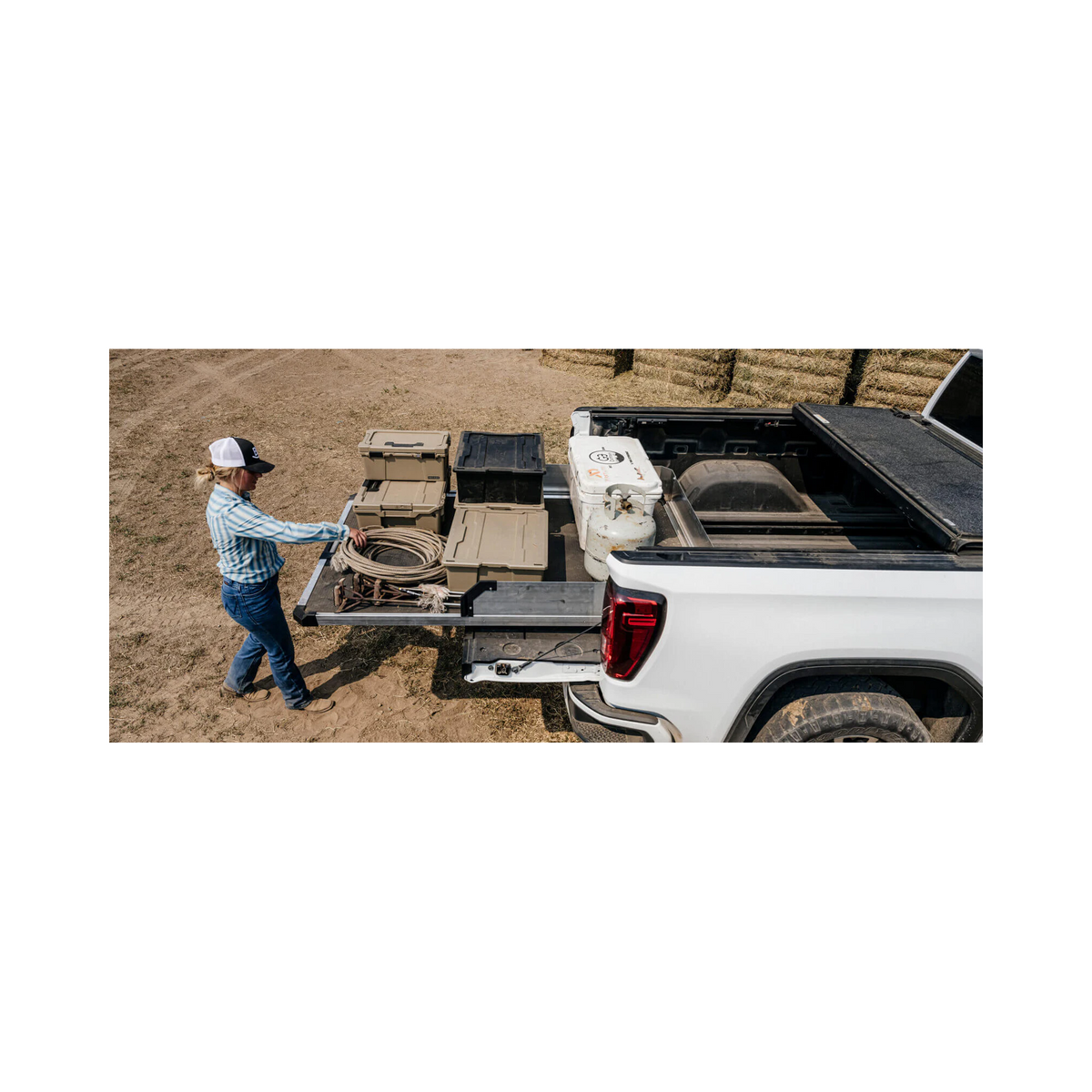 DECKED CargoGlide Full Width Truck Bed Slide for 6'4 - 6'7 American Truck Tub