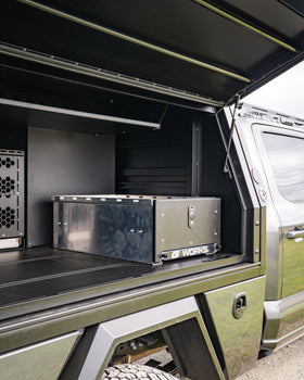 FORD Build 04 — Photo 18