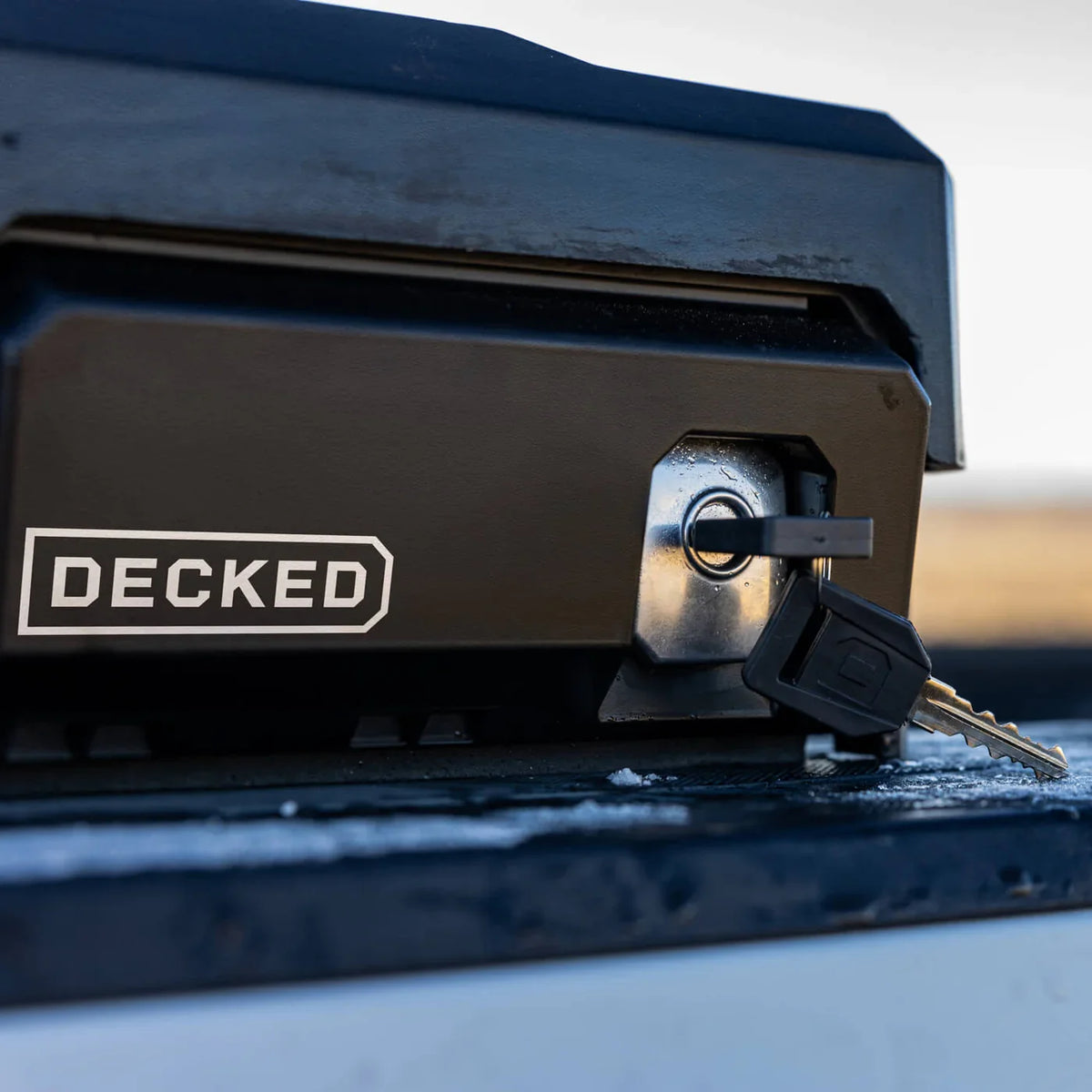 DECKED TRUCK TOOLBOX